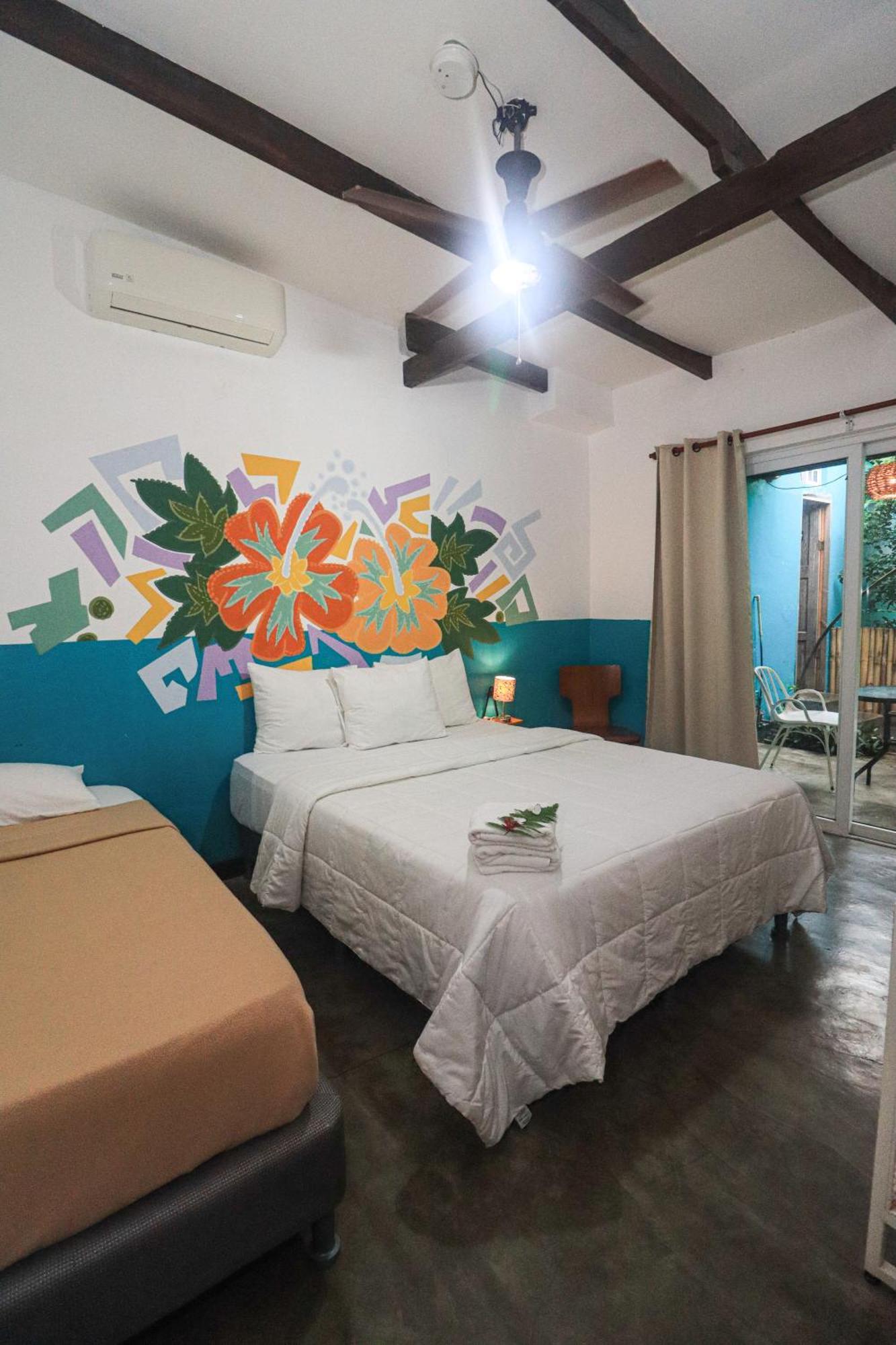 Hotel Carey Pedasi Town Esterno foto