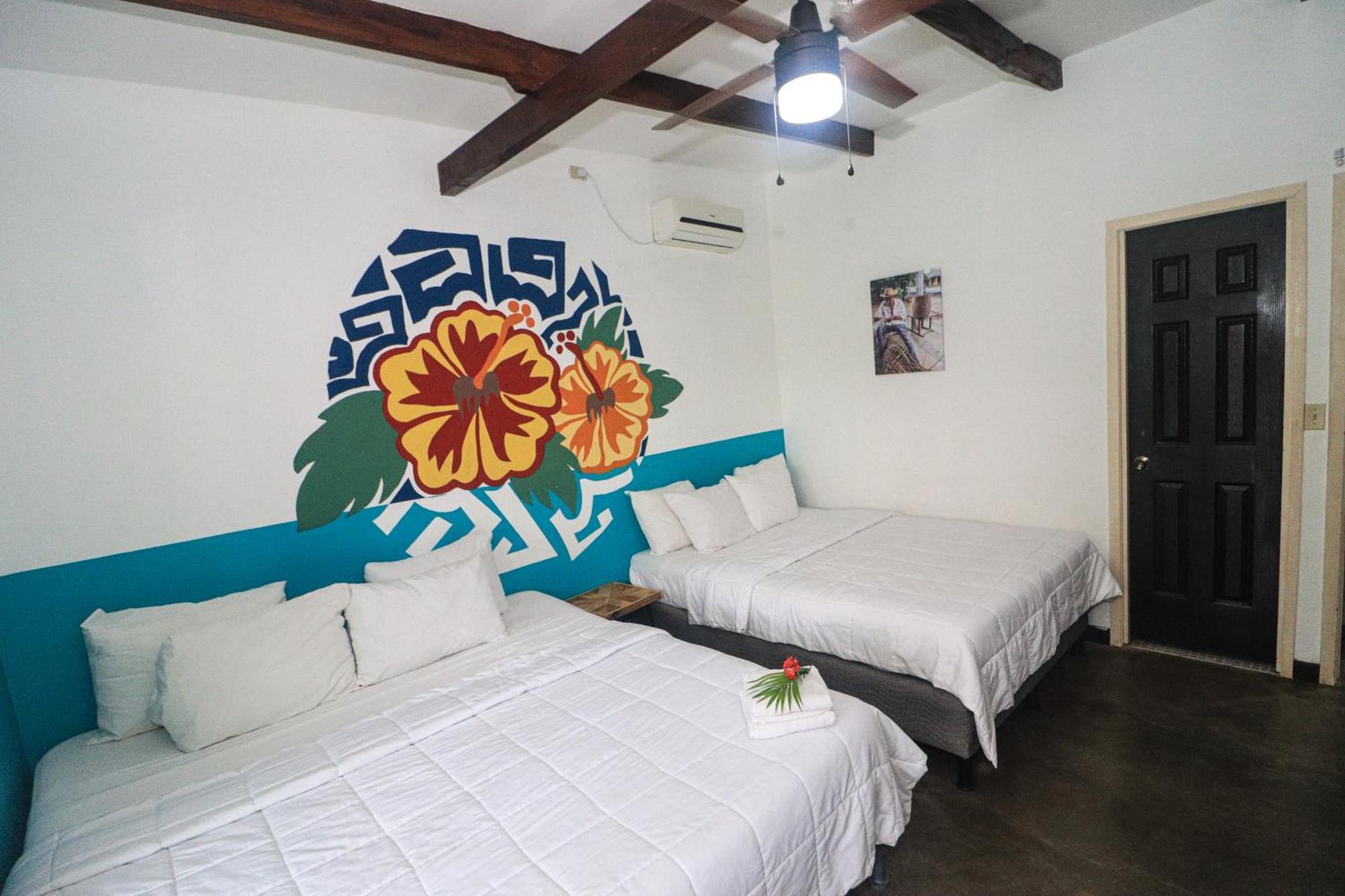 Hotel Carey Pedasi Town Esterno foto